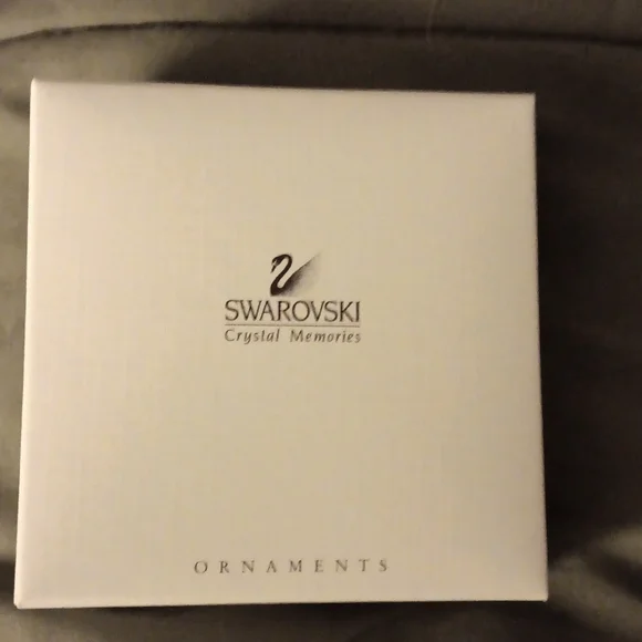 SWAROVSKI crystal and gold VIOLIN ornament - Picture 2 of 4